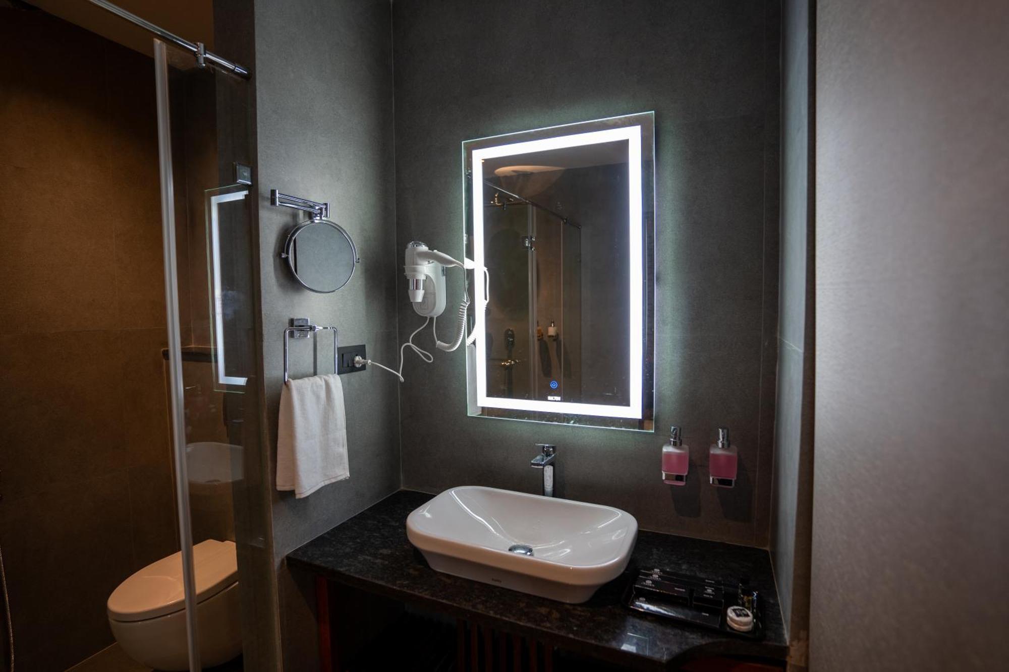 Hotel The Eden Port Blair Esterno foto