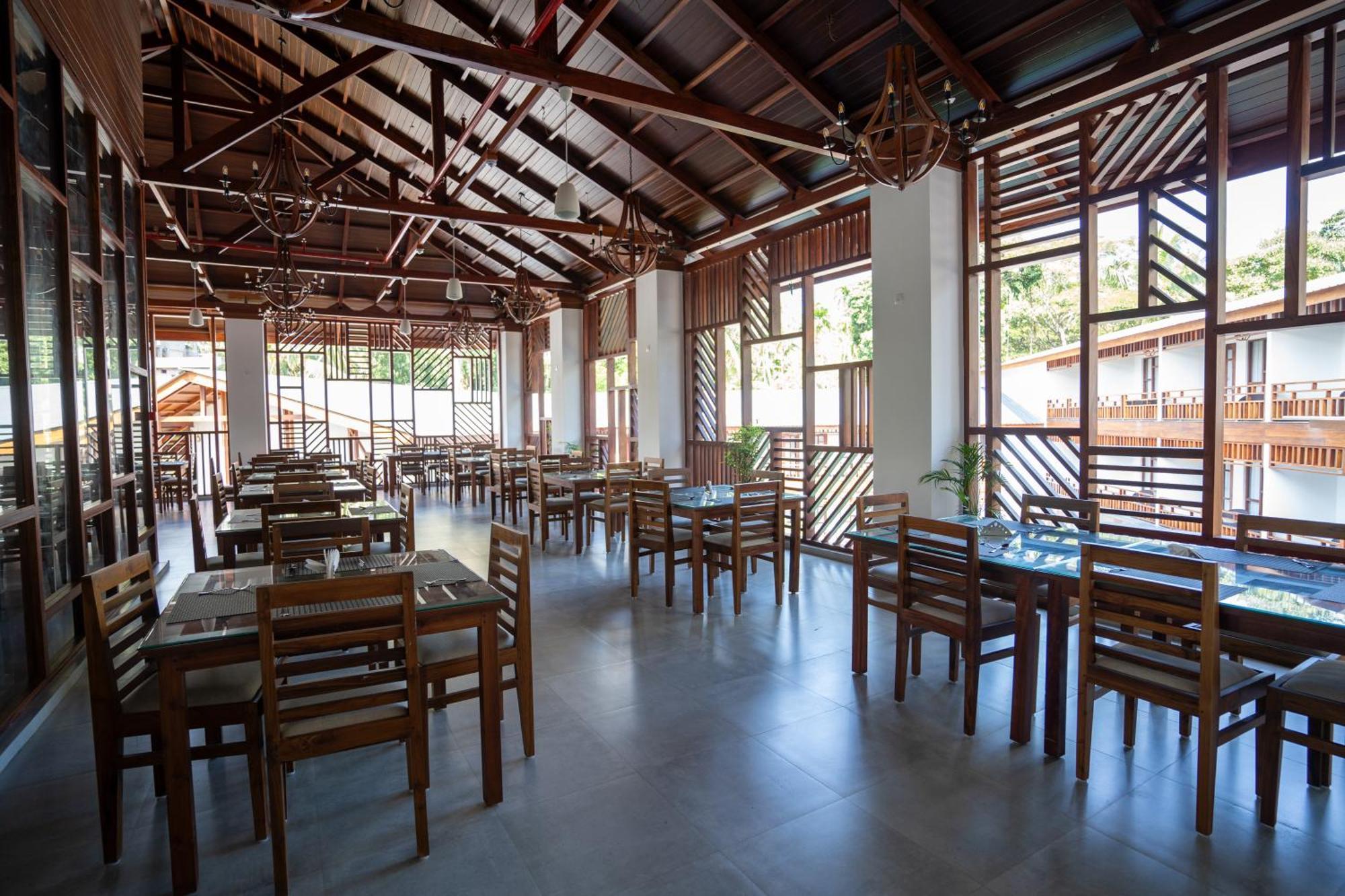Hotel The Eden Port Blair Esterno foto